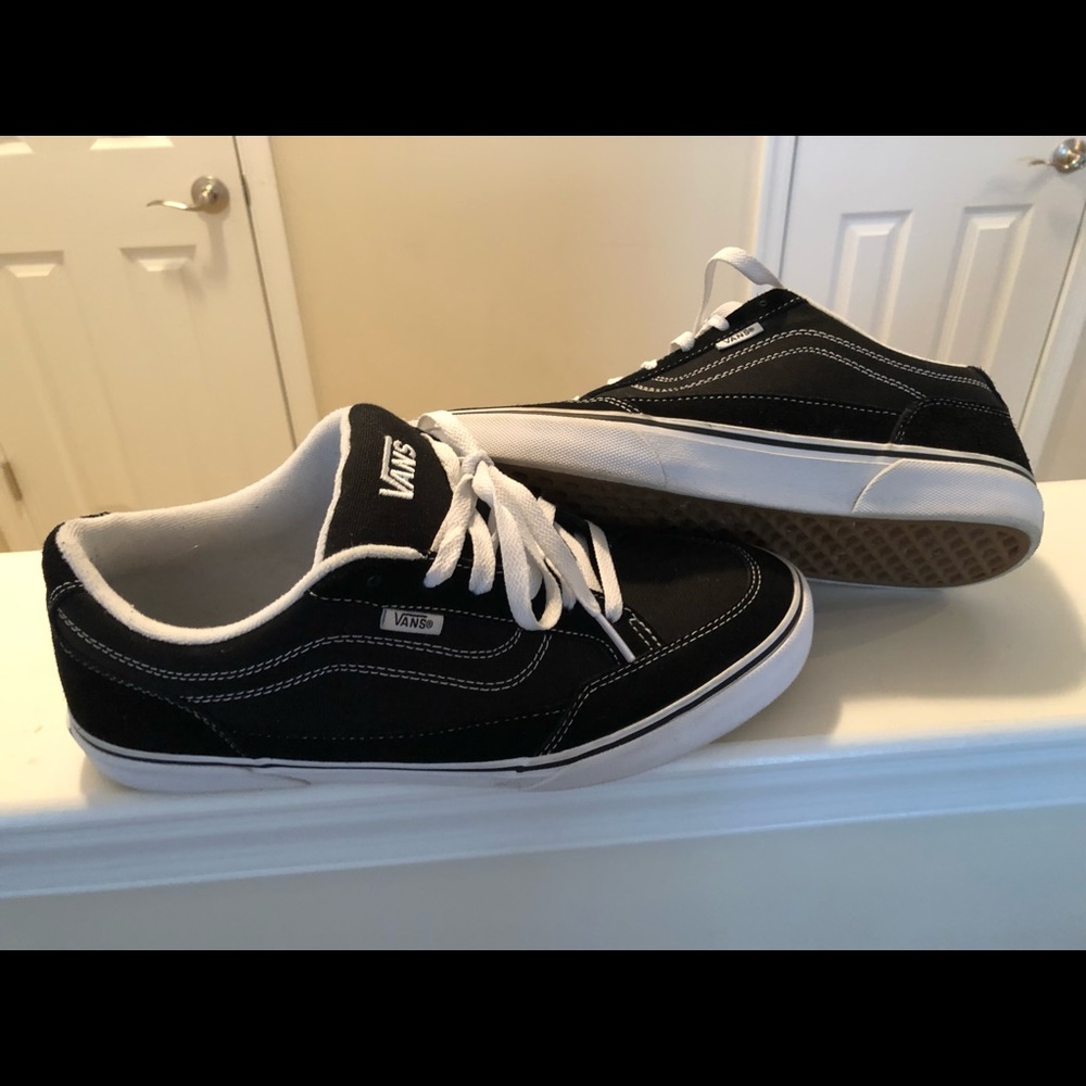 Men’s Vans sneakers size 10.5 Excellent shape